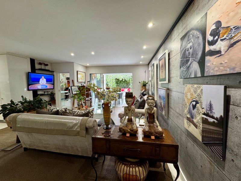 One of a Kind Two Bedroom Apartment Available in Polofields - Photo 2