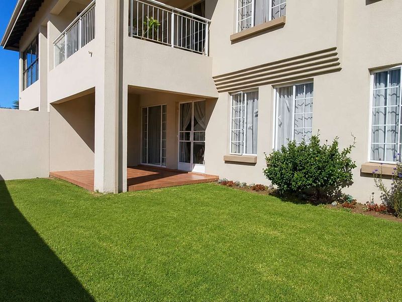 FAMILY FRIENDLY GROUND FLOOR UNIT - Photo 9