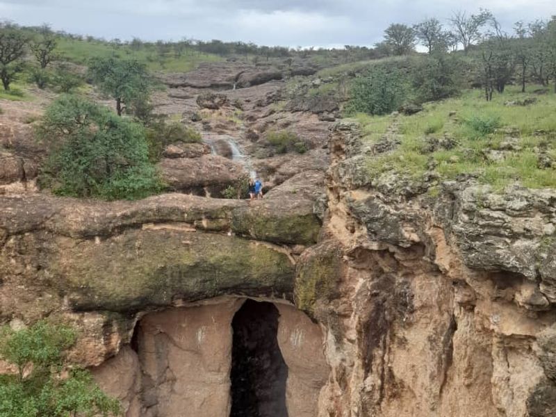 Mountain range farm with the ugab river’a canyons covering half of the farm - Photo 5