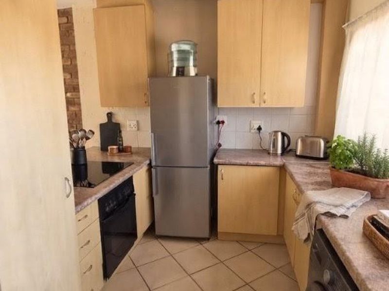 Neat Corner Apartment Offering Comfort Convenience And Great Value - Photo 5