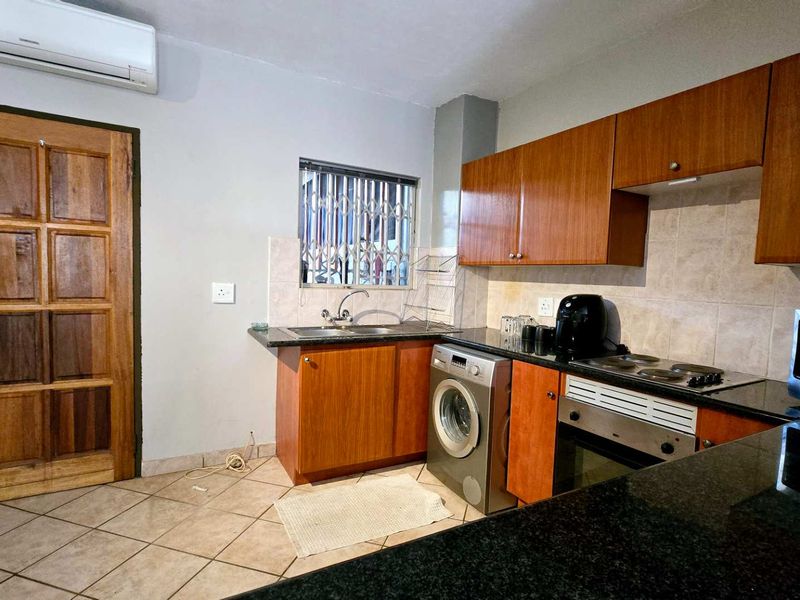 Charming 2-Bedroom Duplex with Private Garden and Excellent Entertainment Spaces - Photo 8
