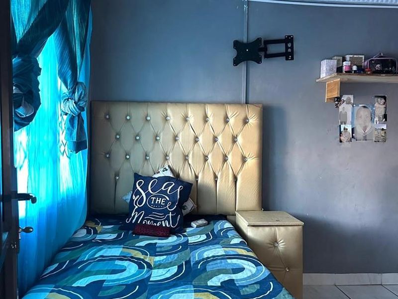 Compact Three-Bedroom Home in Esikhawini - Photo 6