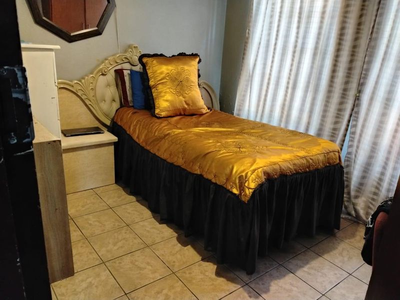 3 Bedroom House for sale at Olievenhoutbosch - Photo 10