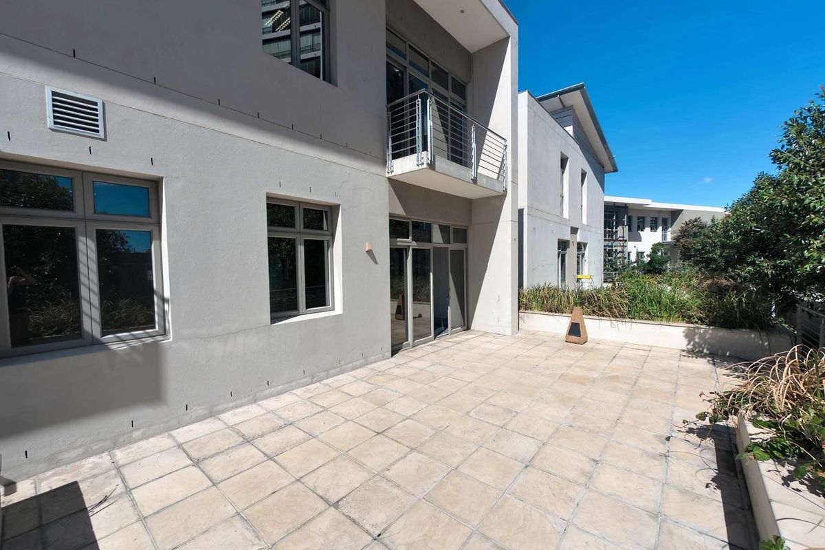 Work, Meet & Unwind — Office with Private Outdoor Terrace - Photo 3