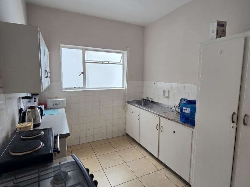 Spacious 2-Bedroom Apartment to Rent – Newton Park - Photo 6