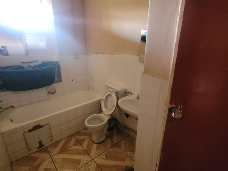 FOR SALE: 1 Bedroom Apartment in Muckleneuk, Pretoria ✨🏡 - Photo 1
