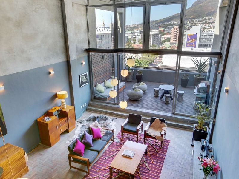 Spectacular loft living in the heart of town at € 3,000 per sqm! - Photo 2