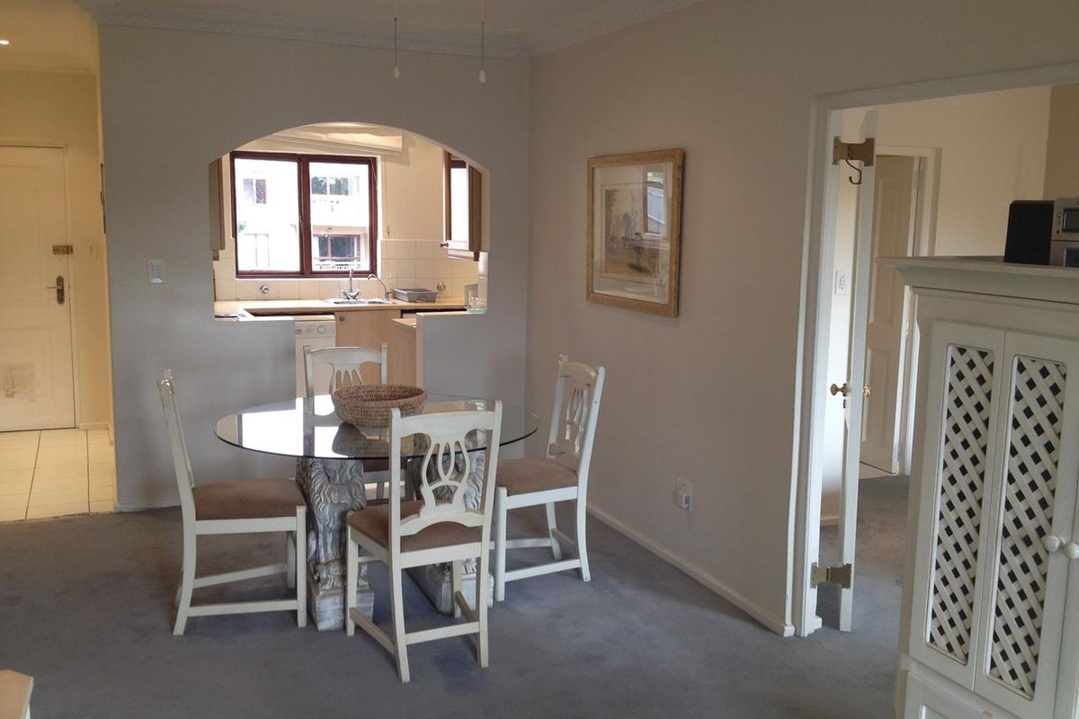 1 BED 1 BATH FULLY FURNISHED TOWNHOUSE SANDTON - Photo 2