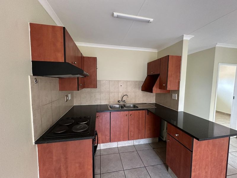 TWO BEDROOM APARTMENT IN PRETORIA NORTH -AVAILABLE 1 AUGUST 2026. - Photo 5