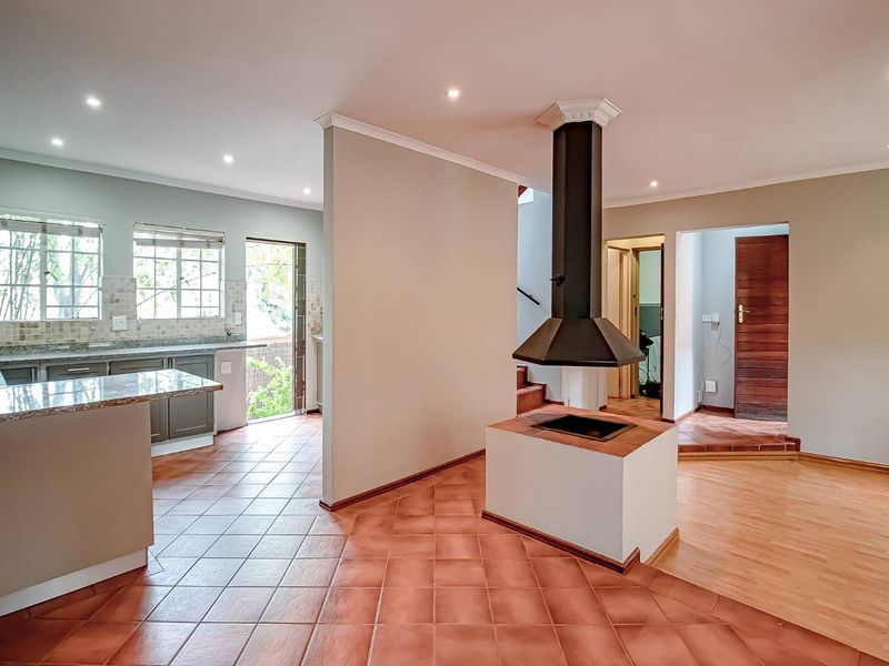 2 bedroom duplex in secure complex in Sterrewag - Photo 5