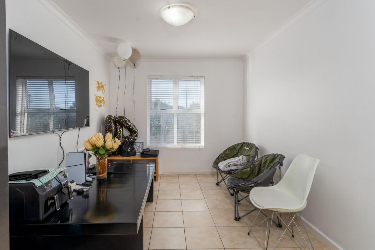 Secure & Convenient Apartment Living - Photo 5
