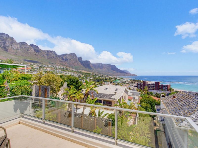 Ultra-Luxury Camps Bay Residence  - Walk to Glen Beach - Photo 3
