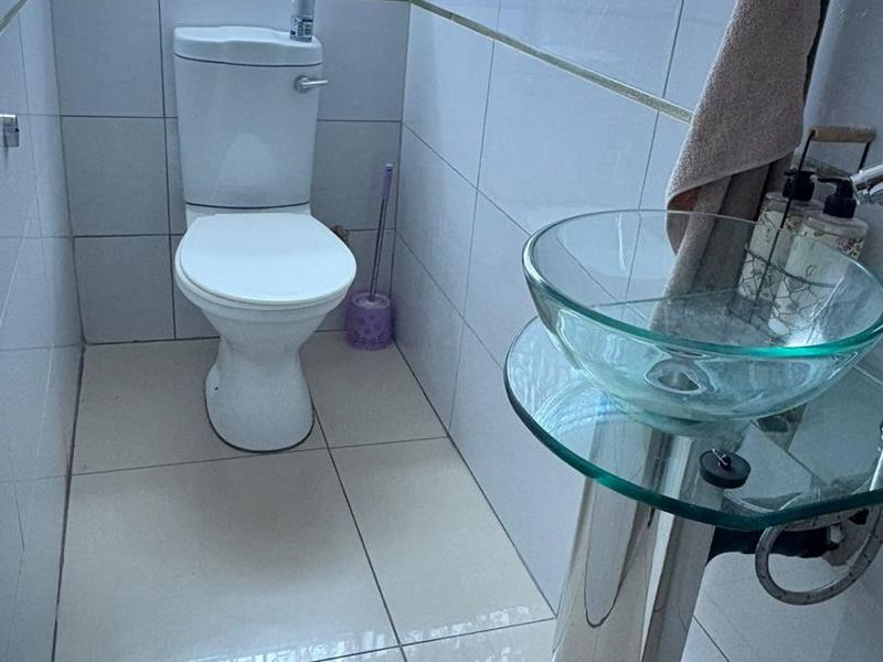 3 Bedroom House For Sale Vanderbijlpark CE4 - Photo 5