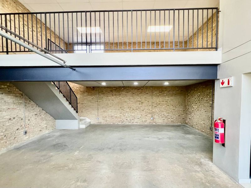 COMMERCIAL UNIT UP FOR RENT AT HALFWAY HOUSE MIDRAND - Photo 3