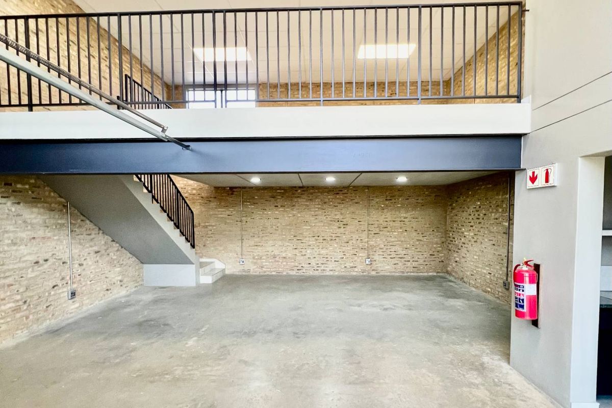 COMMERCIAL UNIT UP FOR RENT AT HALFWAY HOUSE MIDRAND - Photo 3