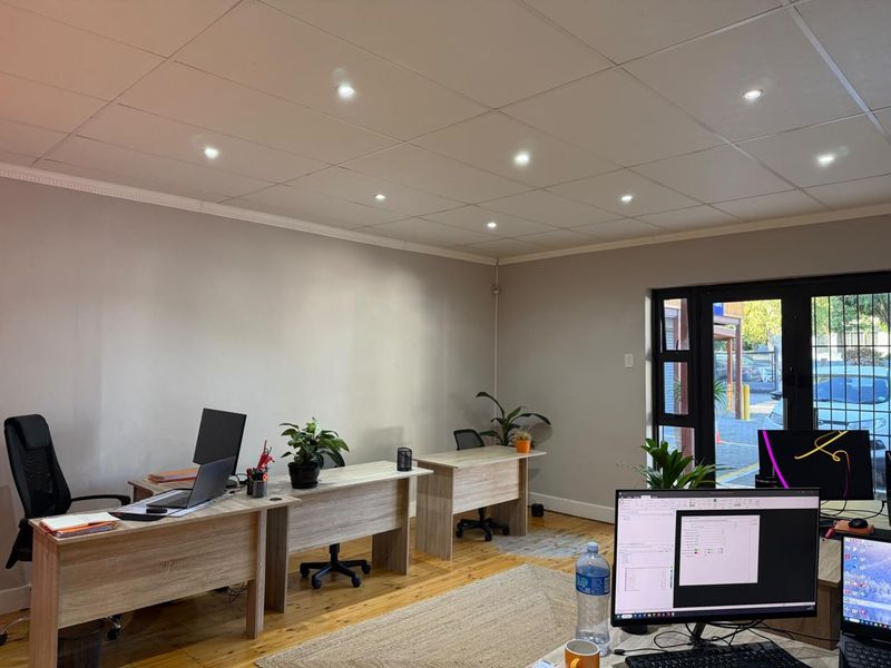 Prime 49m2 Office / Retail Space To Let – 189 Main Road, Walmer - Photo 4