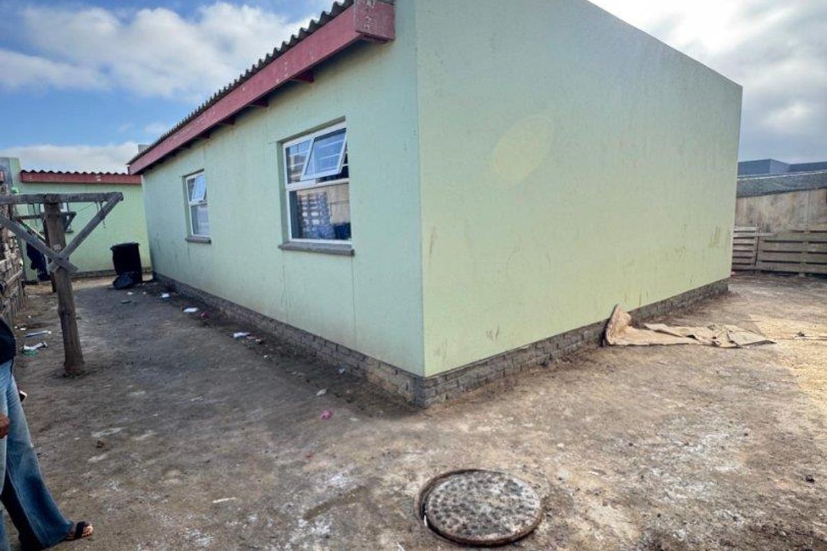 HOUSE FOR SALE - WALVISBAY, KUISEBMUND - Photo 4