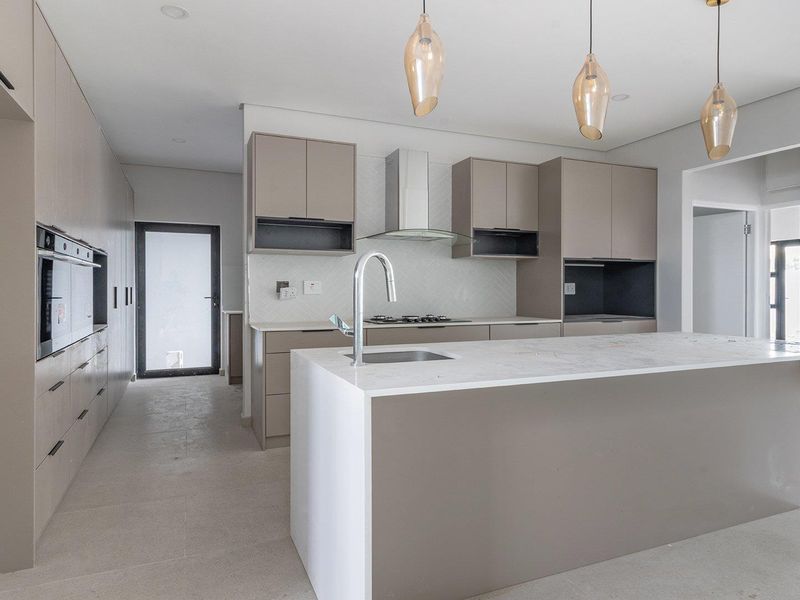 Find Your Big and Beautiful Dream Home Today - Photo 9