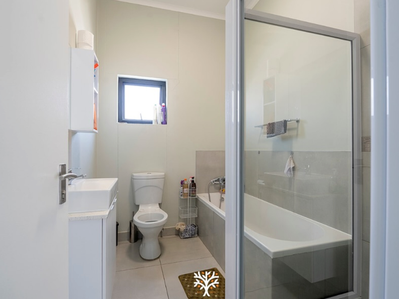 Family Home For Rent | Kleine Kuppe | N$23 000 - Photo 8