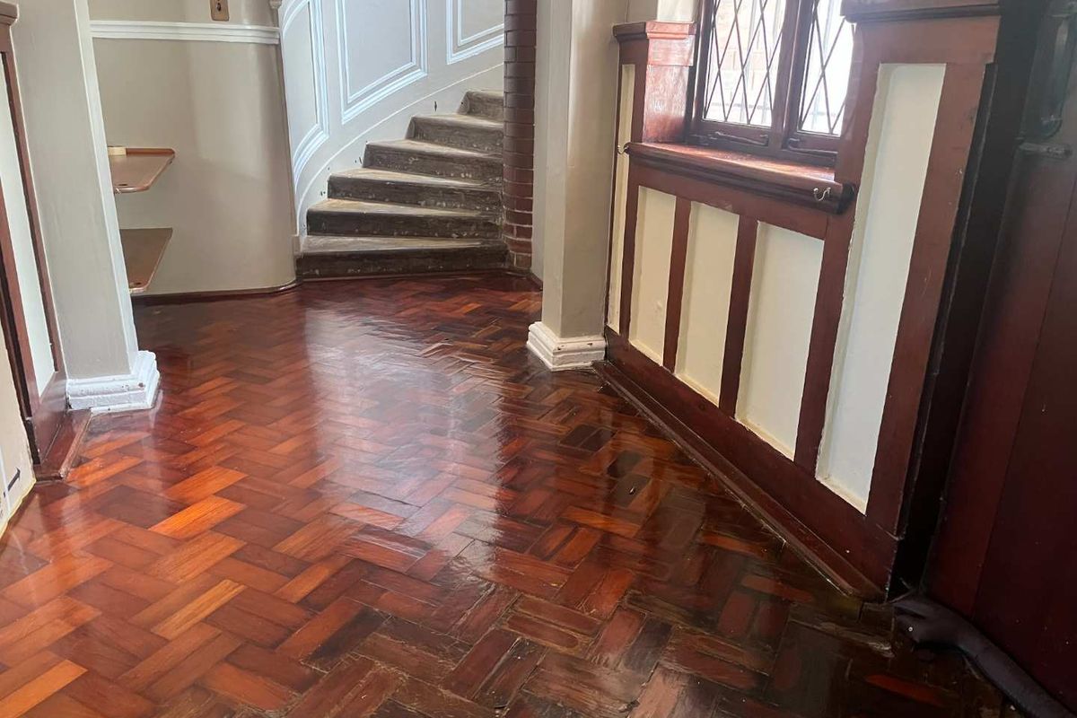 Massive Family 4 bedroom  home at Queensburgh , Pinetown - Photo 5