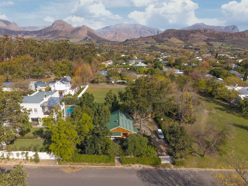 Discover a Rare Property Opportunity in Franschhoek - Photo 4