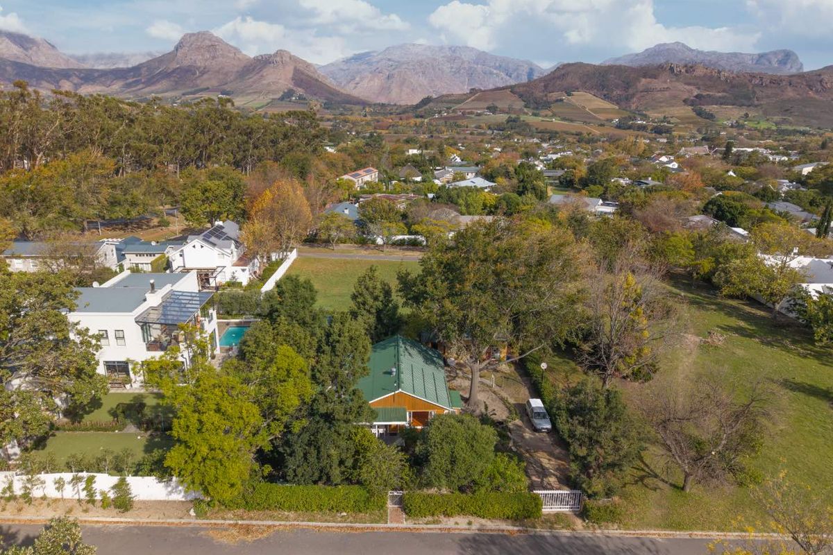 Discover a Rare Property Opportunity in Franschhoek - Photo 4
