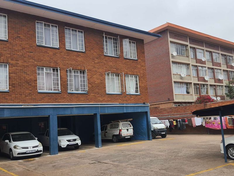 **Starter Apartment in Sunnyside, Pretoria – Ideal for Students or Investors** - Photo 4