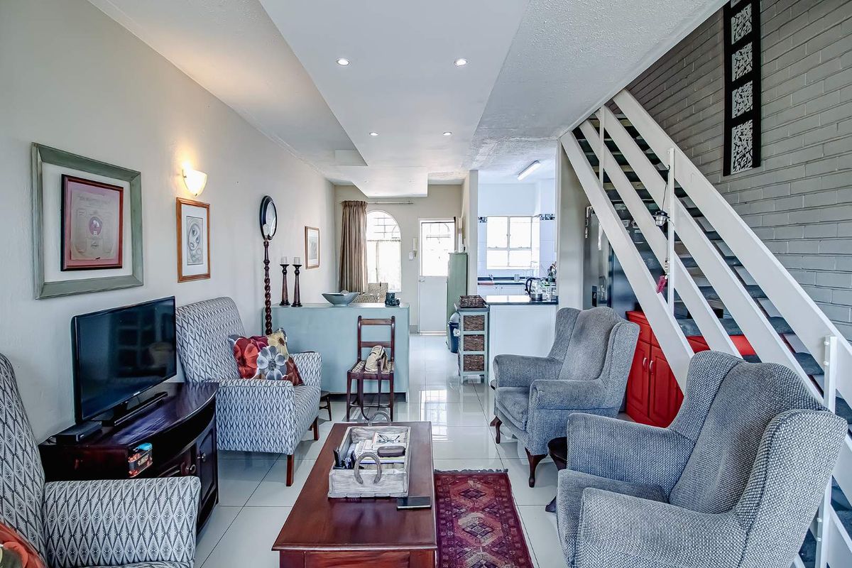 Renovated Lock-Up and Go - Photo 5