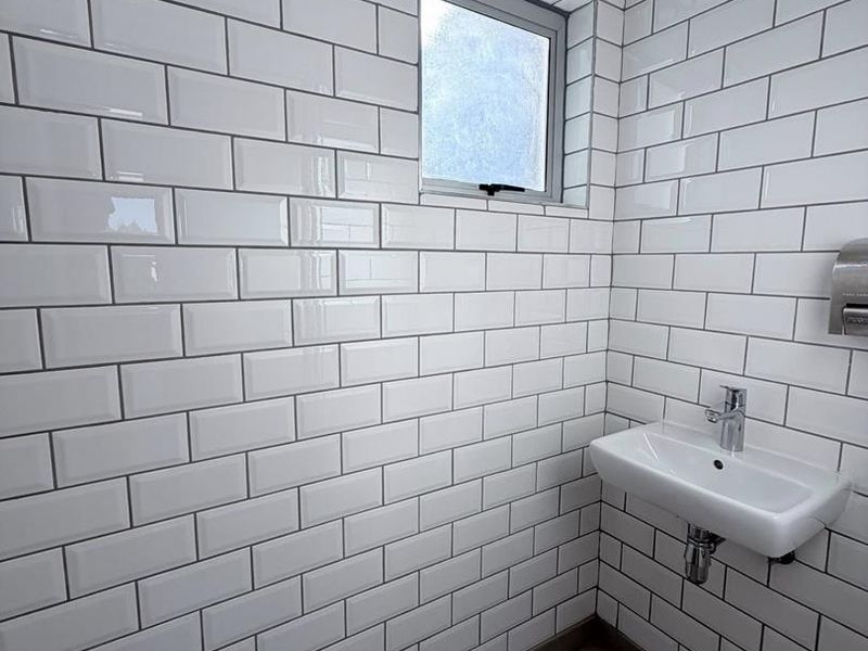 Eros- To Let-N$20 000 - Photo 6