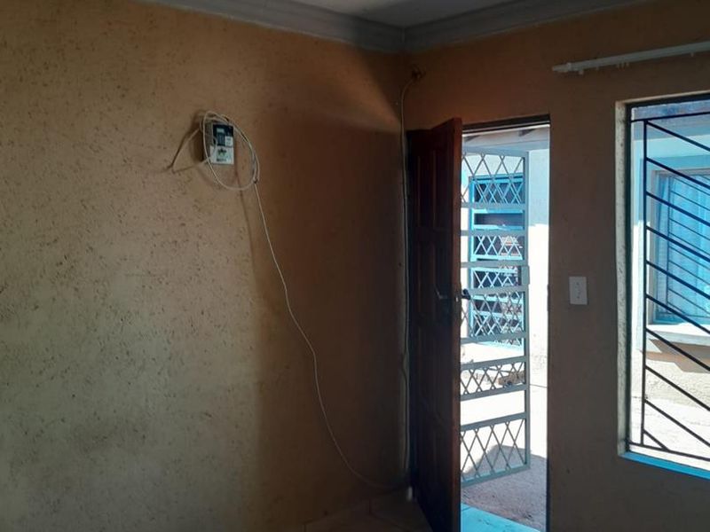 Property Investment - Photo 4