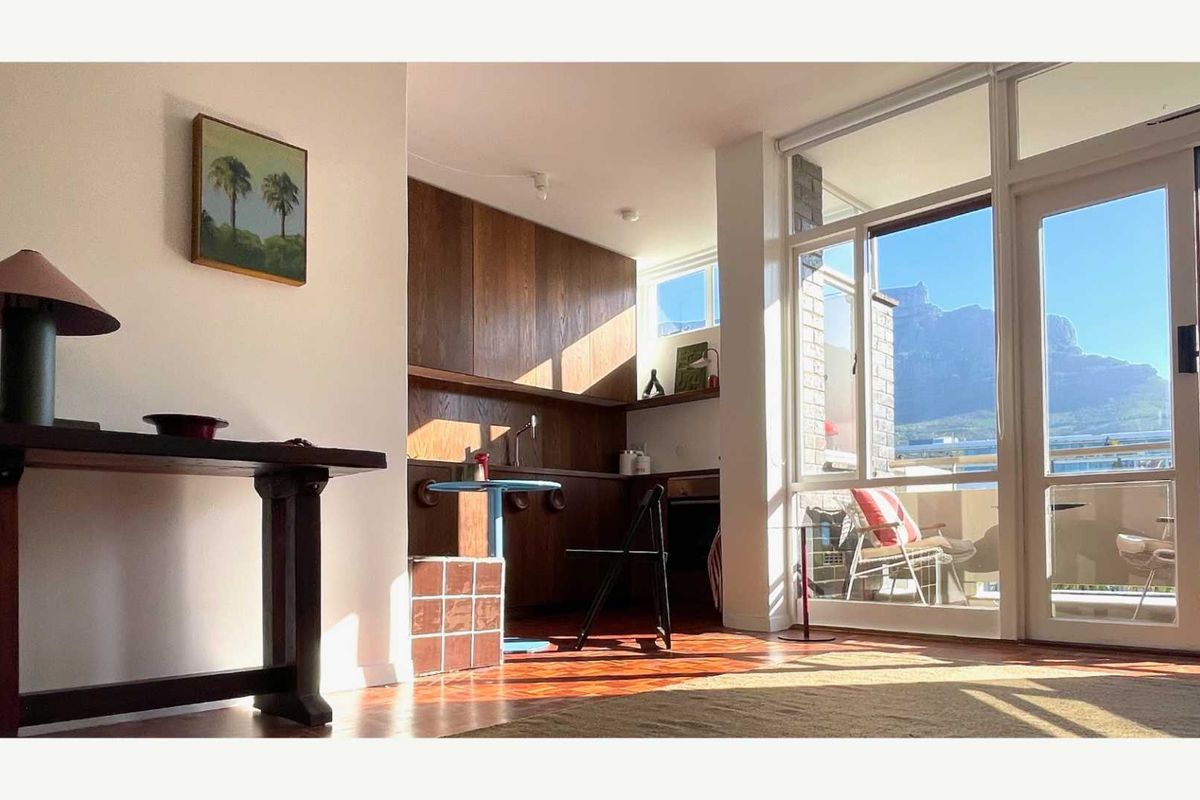 Timeless Luxury Apartment in St. Martini Gardens – Airbnb Friendly - Photo 2