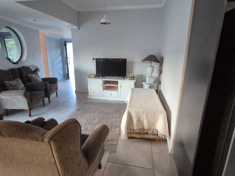 Stunning family home in Sought after area in Seemeeu Park - Photo 4