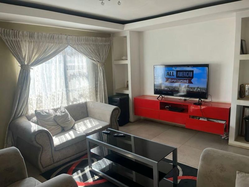 🏡 3-Bedroom Home for Sale | R850 000 | Buhle Park, Germiston - Photo 5