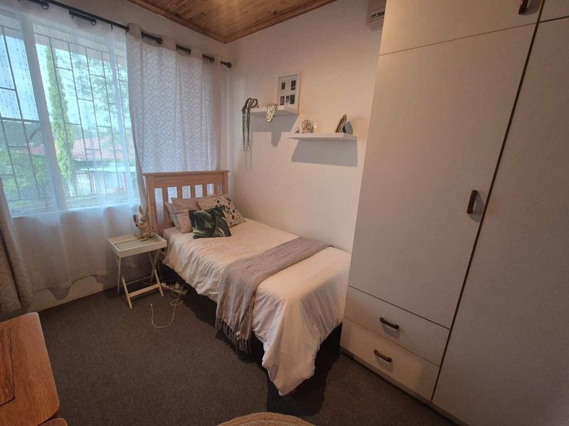 All on one level Klein Windhoek Family home - Photo 8