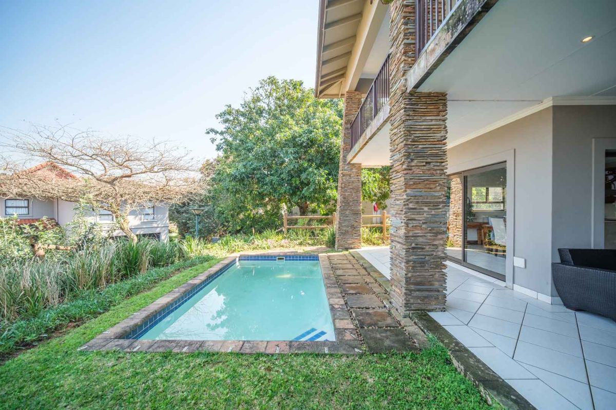 Experience exclusive coastal living in this luxurious, lock-up-and-go apartment within the prestigious Zimbali Coastal Resort. - Photo 2