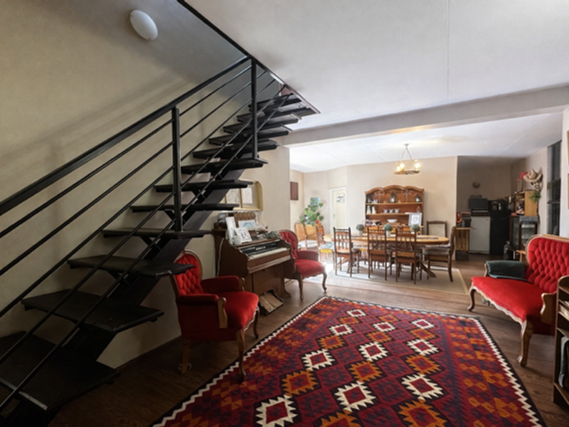 Contemporary Garden Retreat with Flexible Living & Exceptional Space - Photo 2