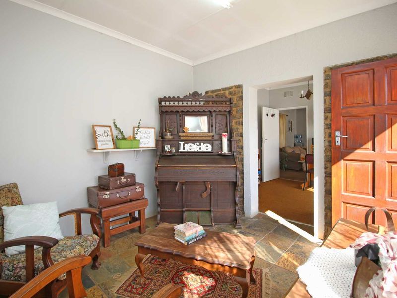 A Family Haven with Space, Comfort & Income Potential! - Photo 5