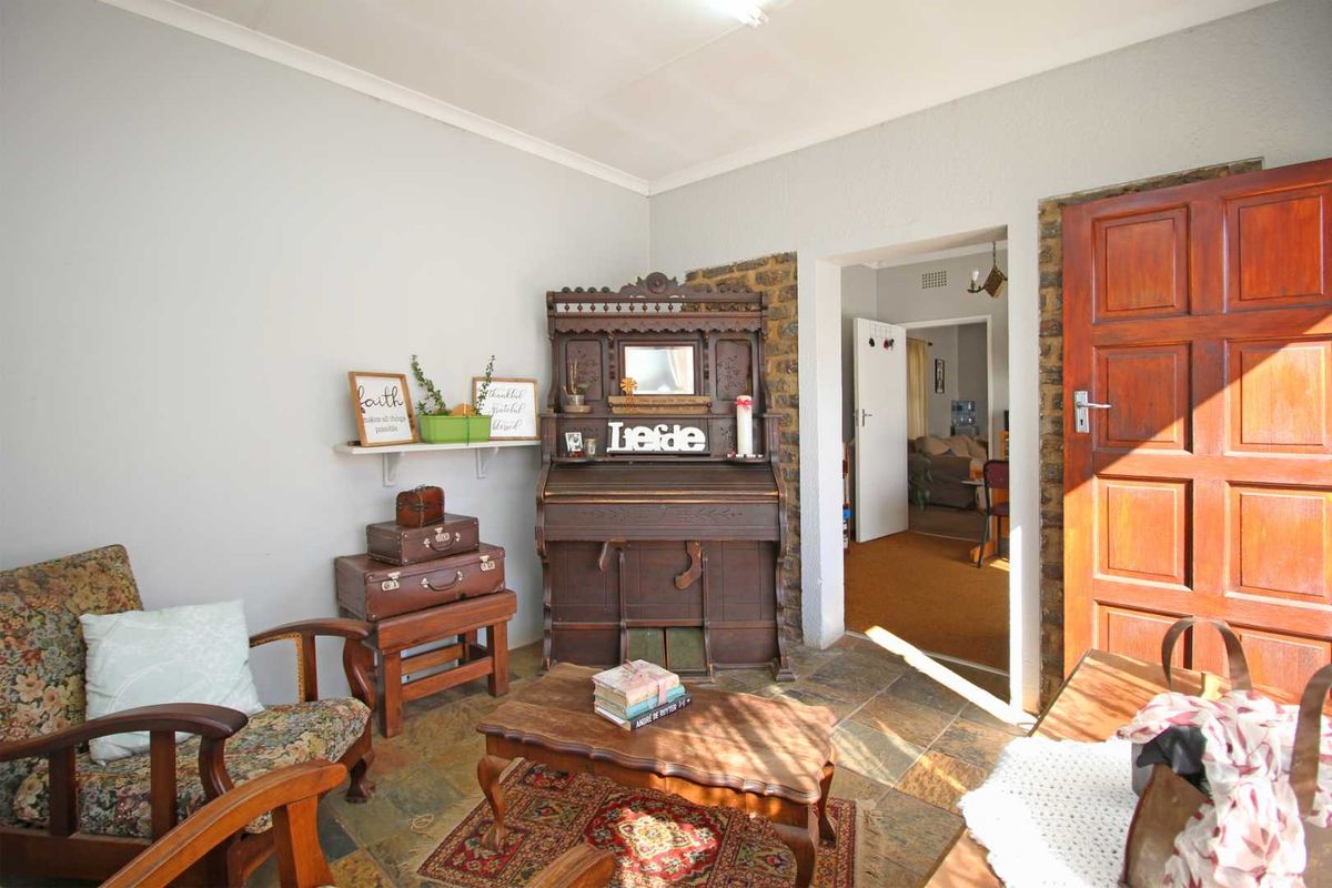 A Family Haven with Space, Comfort & Income Potential! - Photo 5