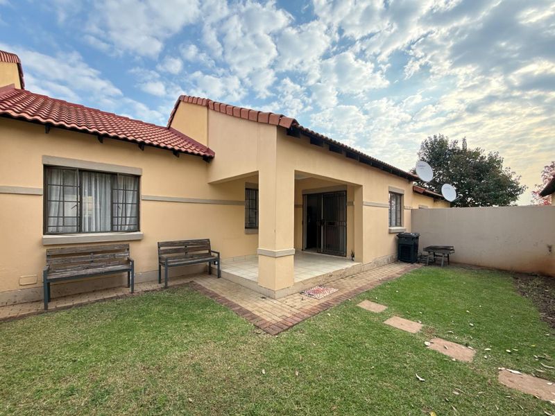 Prime Investment! Ideal for strong rental yields! - Photo 2