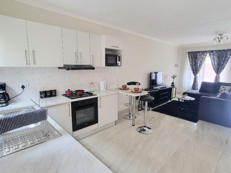 BRAND NEW TOWNHOUSES IN WANAHEDA - Photo 5