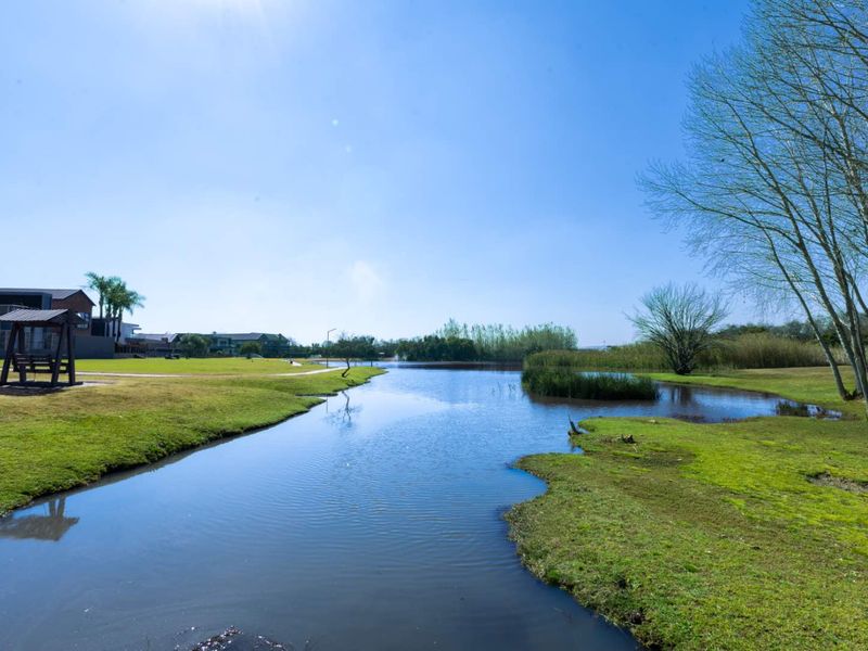 Prime 1422m2 Vacant Land with Green Belt Views in The Ridge! - Photo 2