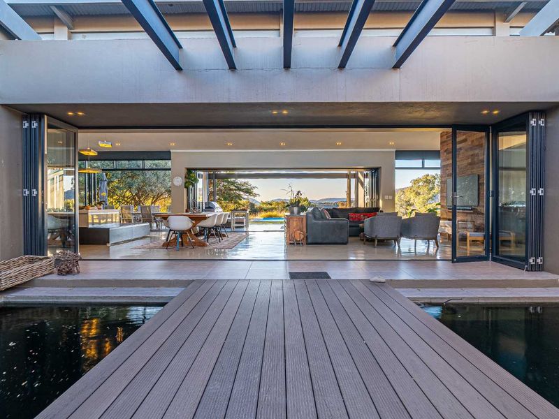 Family Retreat in Monaghan Farms - Photo 2