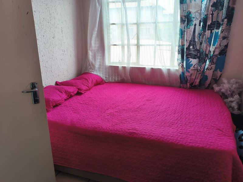 2 bed first floor unit in 24h security complex, ideal - first time buyers or investors! - Photo 8