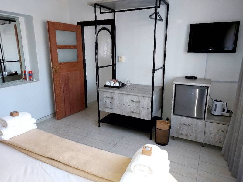 Turnkey Guest House: 80% Occupancy in Prime Otjiwarongo! - Photo 10