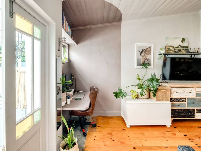 Dual-Living Duo! - Photo 9