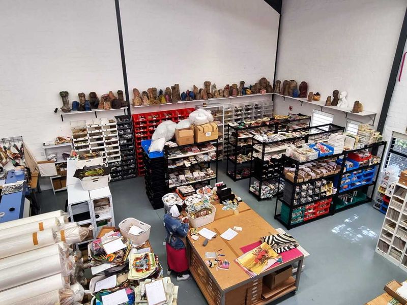Double Volume Warehouse in Excellent Condition - Photo 2