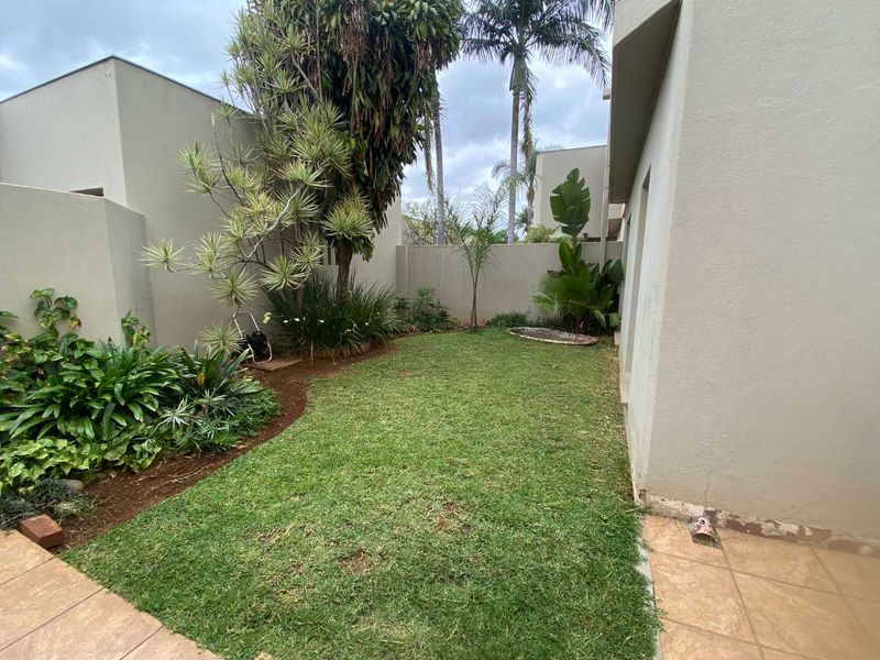 3 Bedroom Townhouse in Pierre Van Ryneveld. - Photo 8