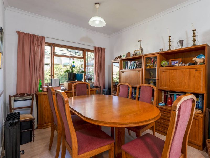 Charming 3-Bedroom Family Home with Pool & Excellent Security – Prime Location - Photo 8