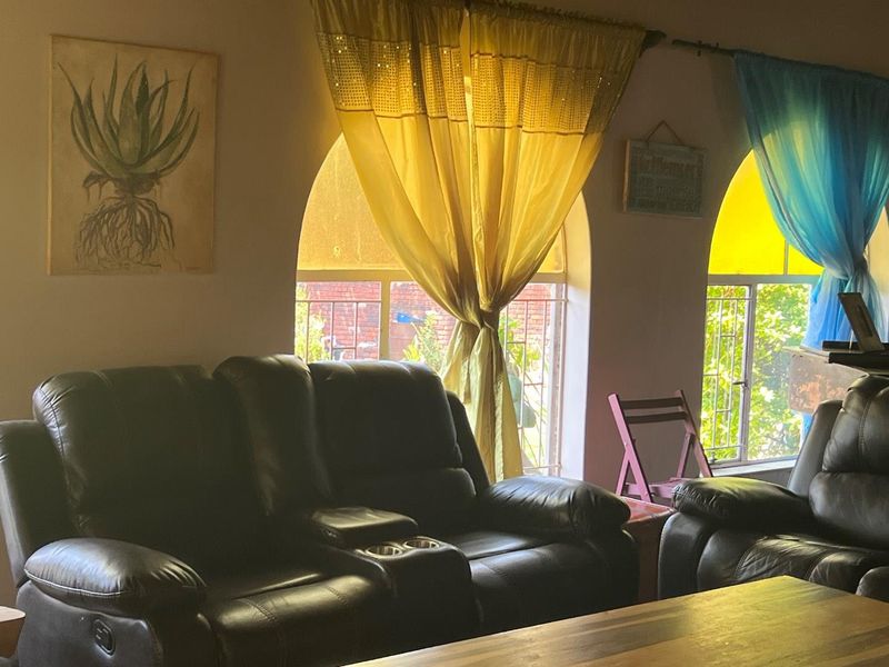 Your dream home awaits! - Photo 9