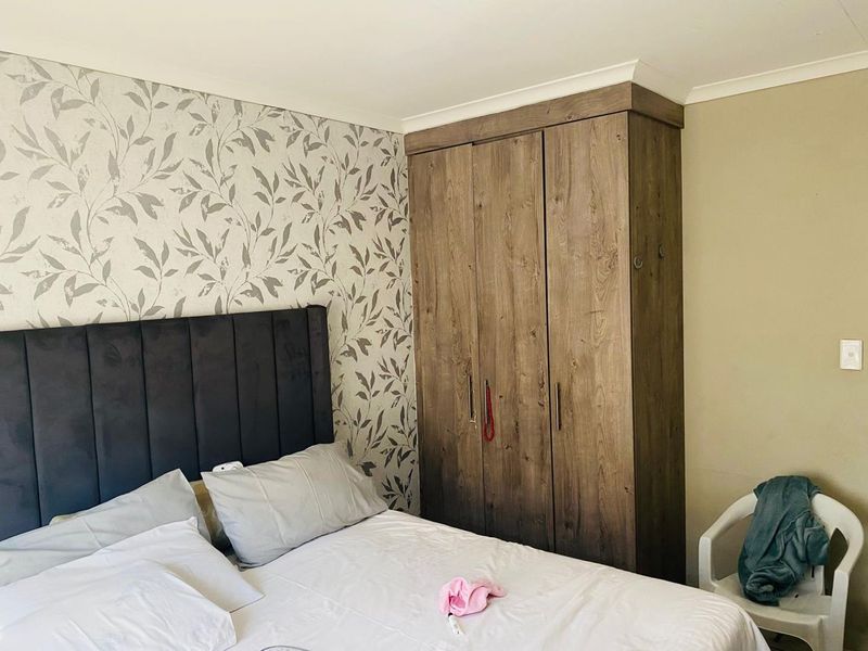 Discover Affordable, Secure and Comfortable living in Elandspoort!!! - Photo 8